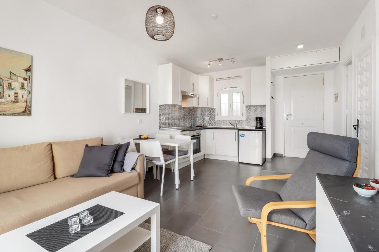 1 Bedroom In Verano Azul, Free Wi-Fi Nerja Εξωτερικό φωτογραφία