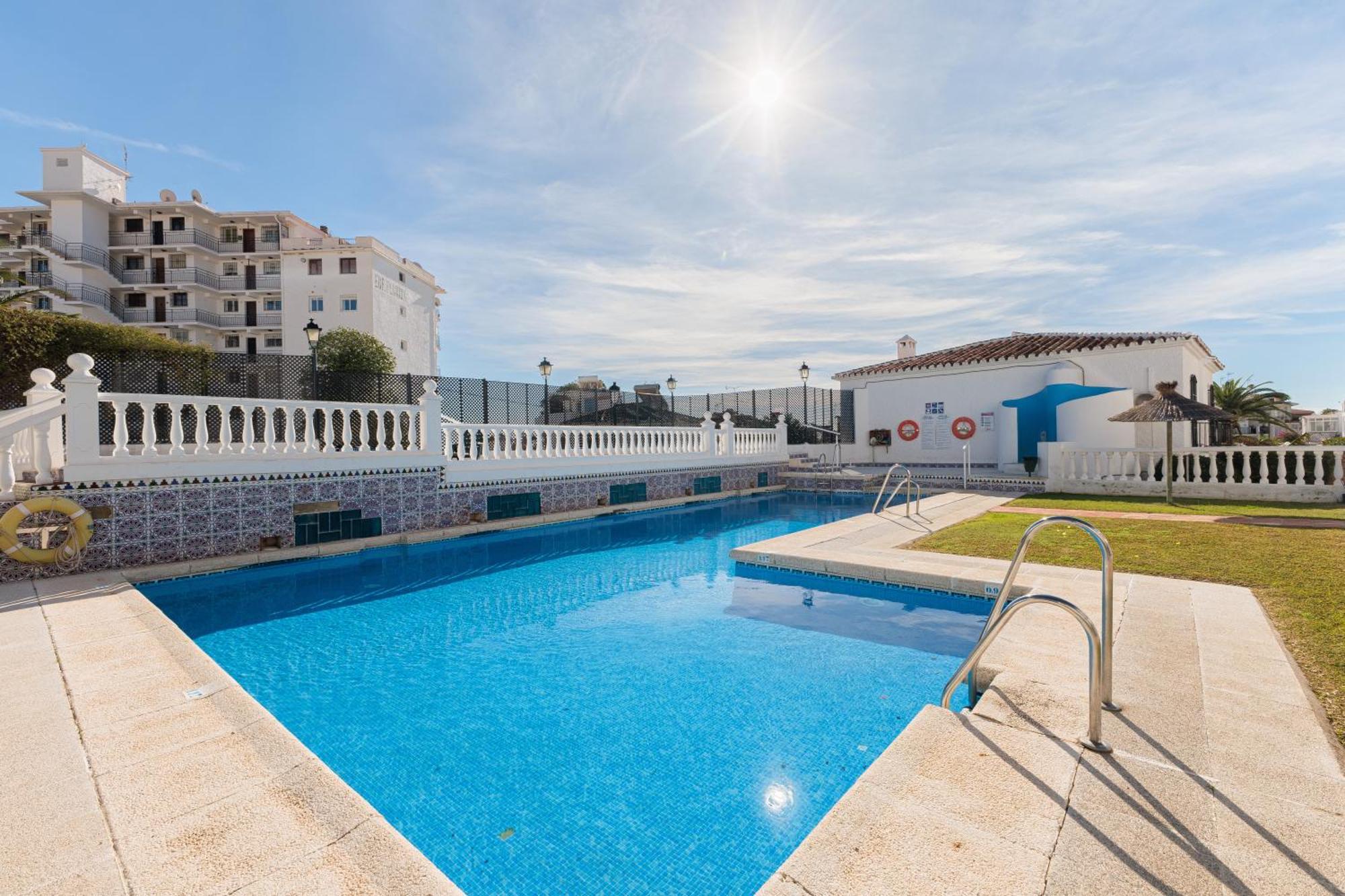 1 Bedroom In Verano Azul, Free Wi-Fi Nerja Εξωτερικό φωτογραφία
