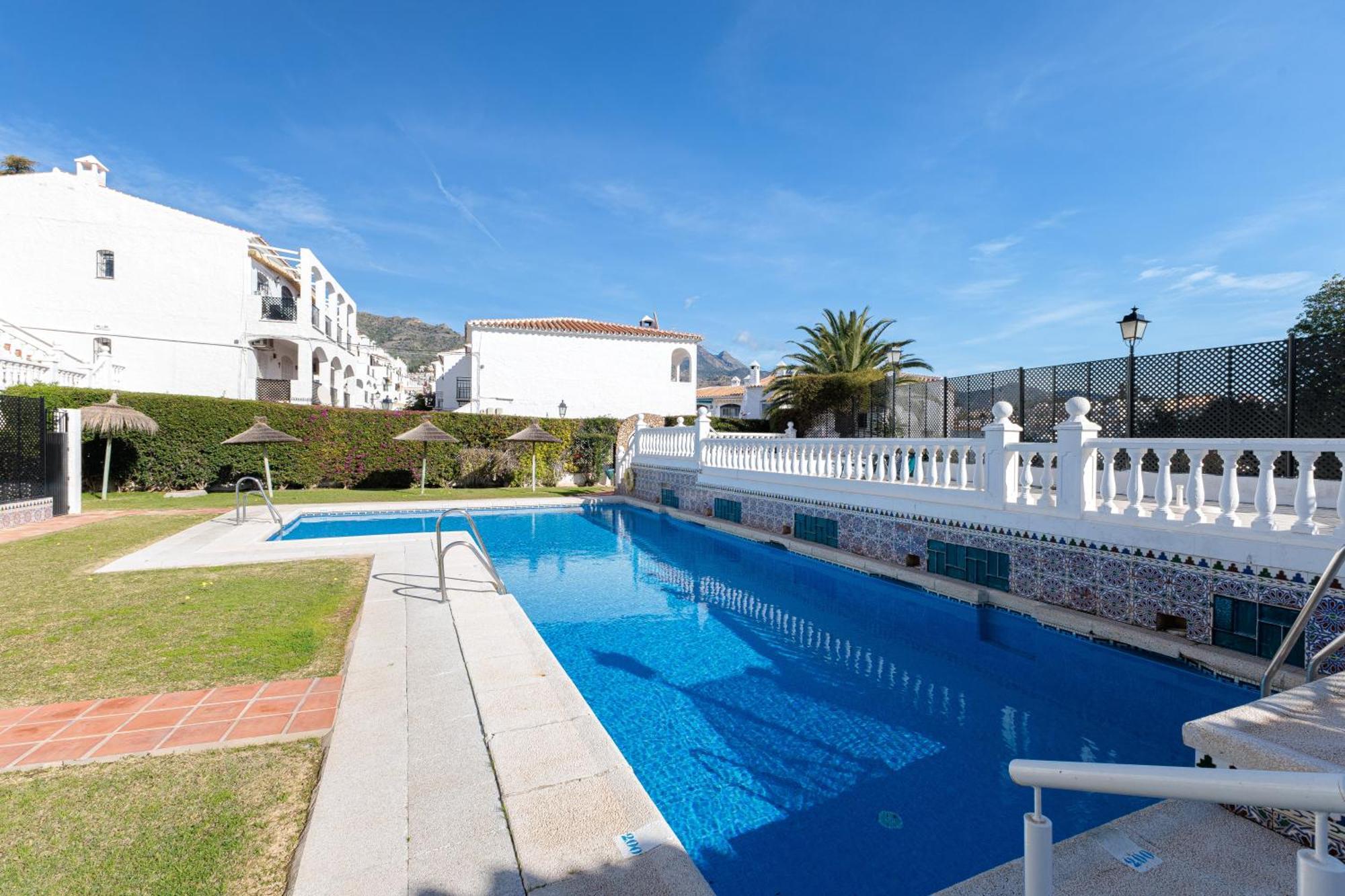 1 Bedroom In Verano Azul, Free Wi-Fi Nerja Εξωτερικό φωτογραφία