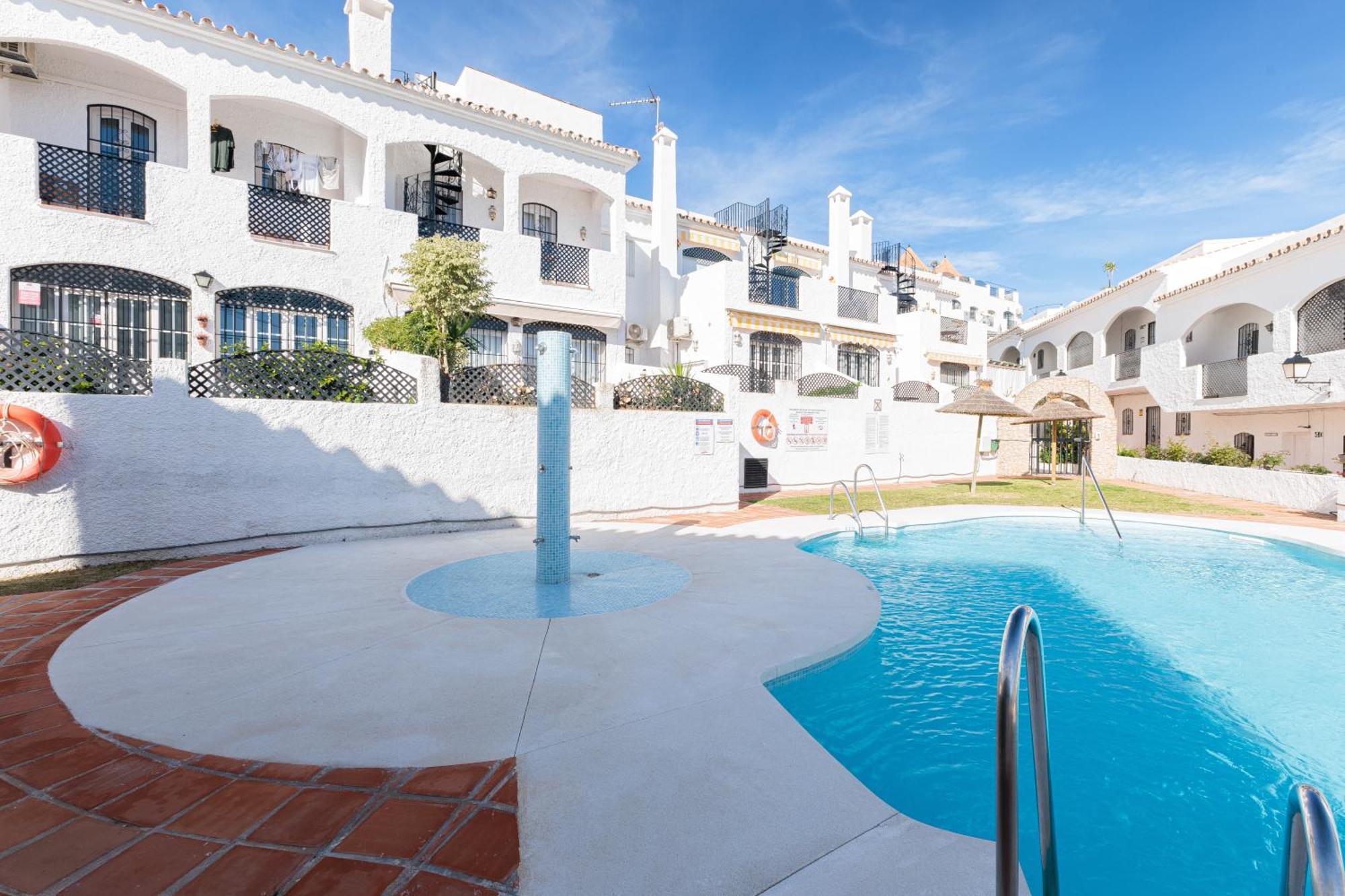1 Bedroom In Verano Azul, Free Wi-Fi Nerja Εξωτερικό φωτογραφία